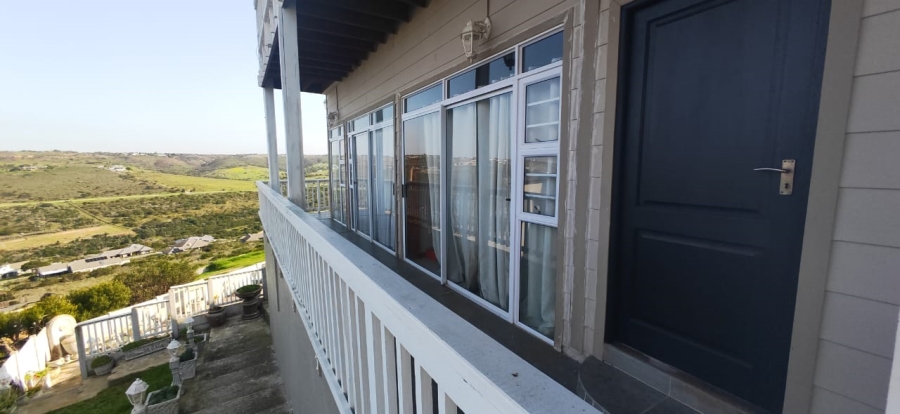5 Bedroom Property for Sale in Seemeeu Park Western Cape